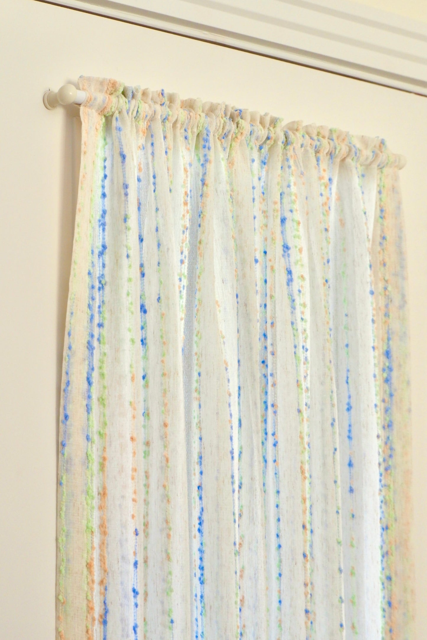 Dottrail Pure White – Textured Sheer Curtain with Soft Tufts