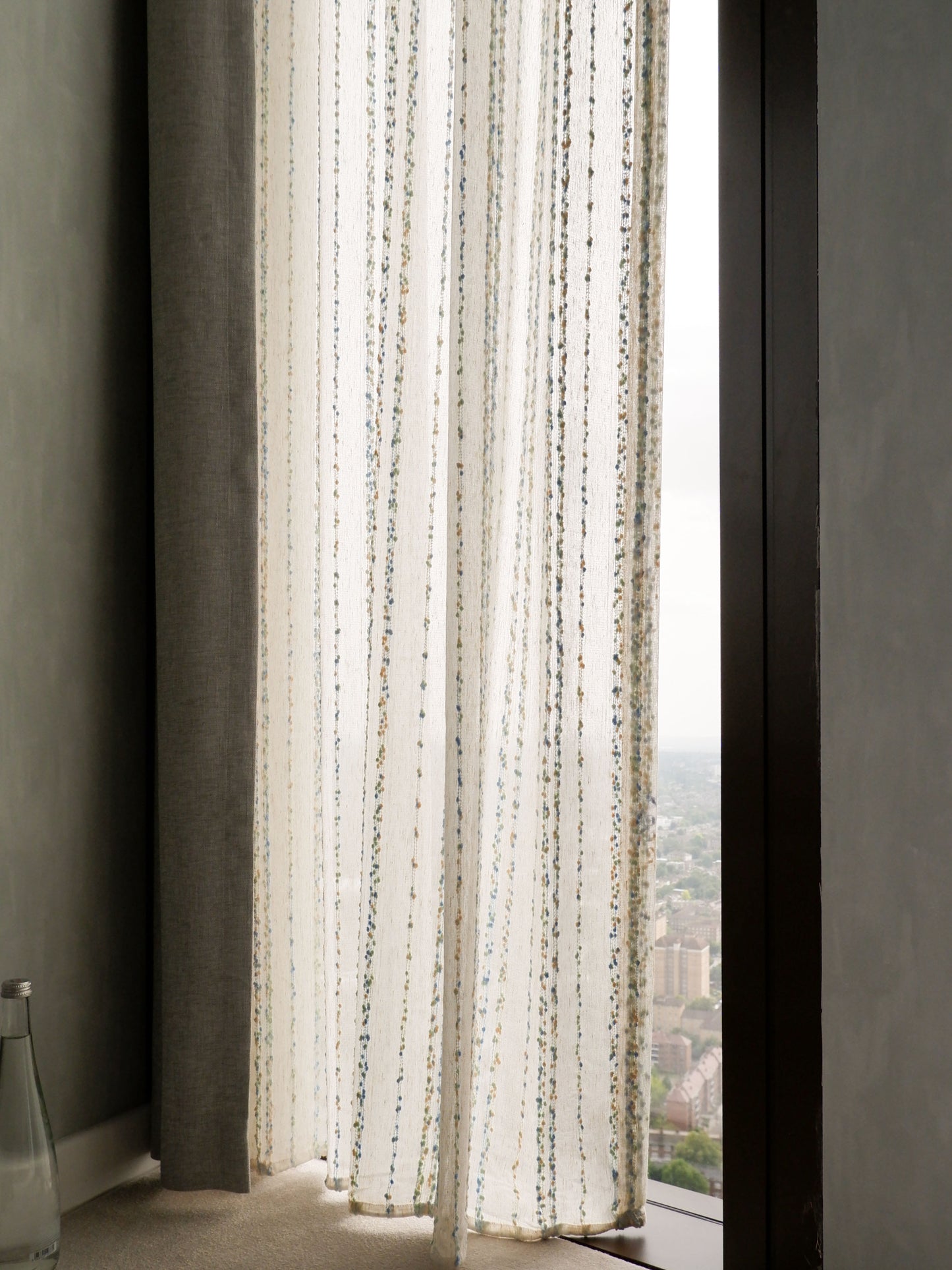 Dottrail Pure White – Textured Sheer Curtain with Soft Tufts