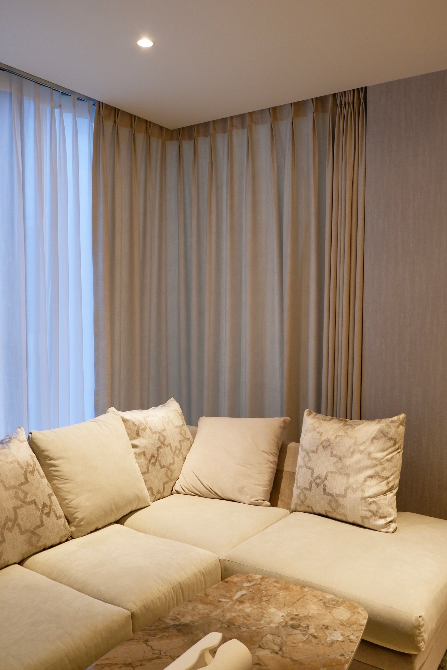 Velvera – Shine Curtain Fabric